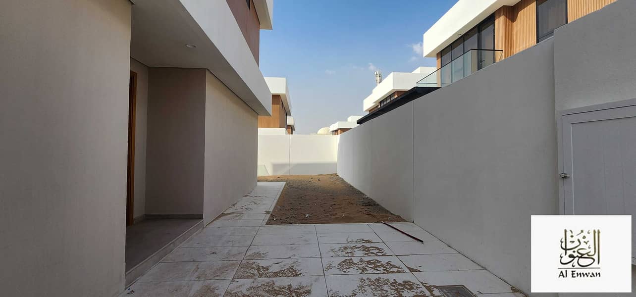 10 1000277741. jpg
