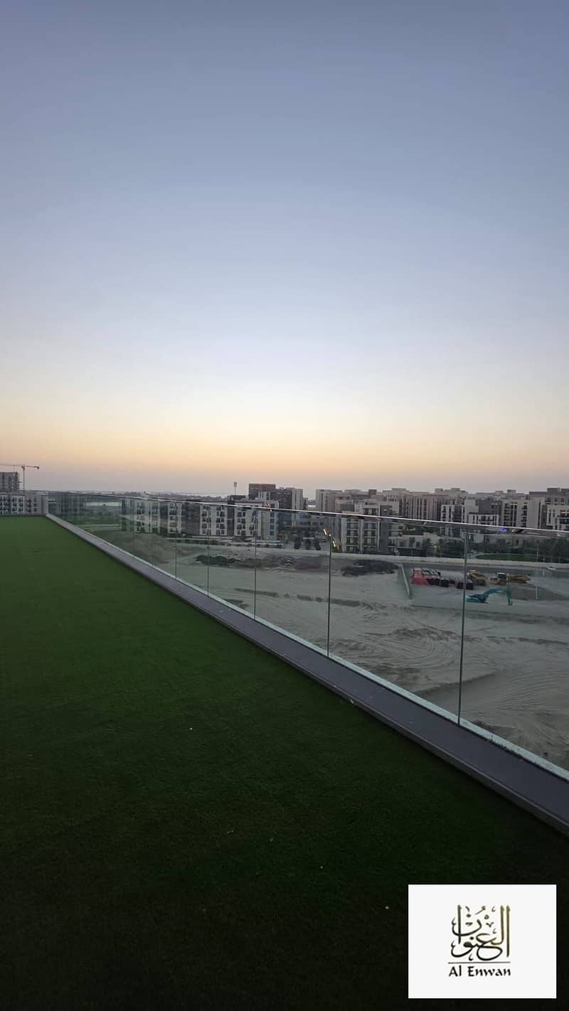 21 1000461305. jpg