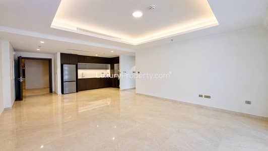 1 Bedroom Apartment for Rent in Dubai Harbour, Dubai - Beachfront | Well-Maintained | Luxurious Style