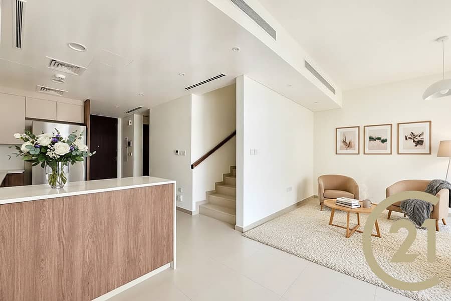 Appliances | Renovated features | Close to Pool Appliances | Renovated features | Close to Pool