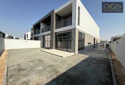 5 Bedroom Villa for Rent in Dubai South, Dubai - Spacious 5BR | Close to Lagoon | Vacant