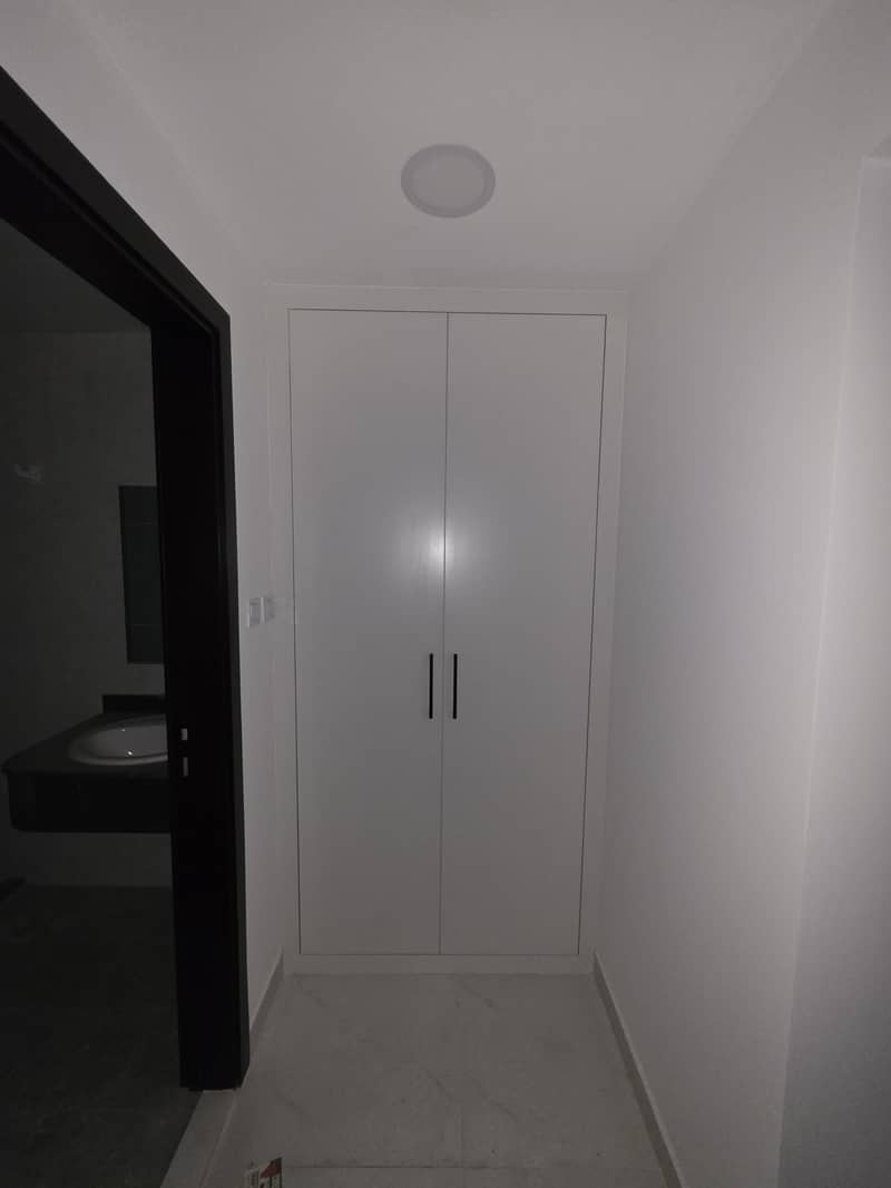 8 1000580355. jpg
