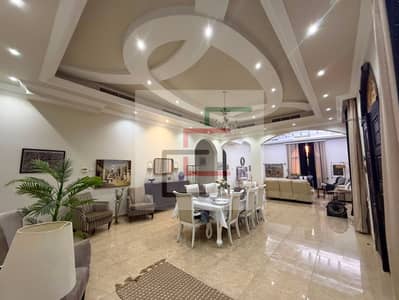 6 Bedroom Villa for Rent in Al Dhait, Ras Al Khaimah - dining area. jpeg 6 Bedroom Villa for Rent in Al Dhait, Ras Al Khaimah - dining area. jpeg
