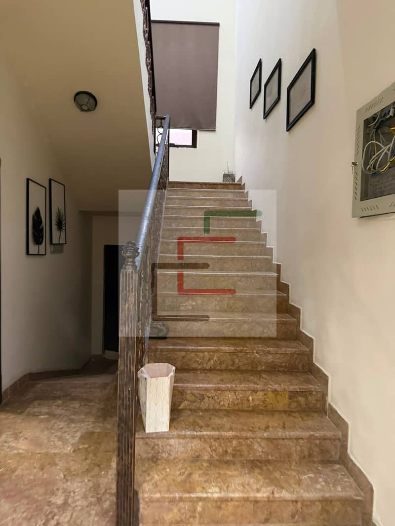 7 stairs. jpeg
