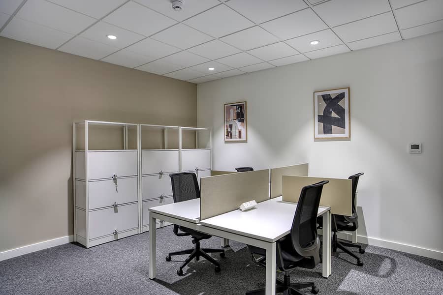 6 Regus_Ashley Park House_UK_Centre 7399_Coworking 1_LOCATIONHEROIMAGE. jpeg