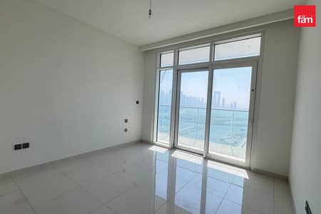 2 Bedroom Apartment for Rent in Dubai Harbour, Dubai - Full Marina Skyline View | Vacant | Private Beach