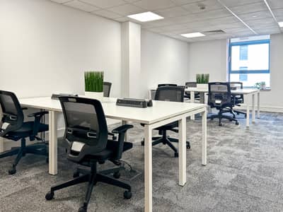Office zum Miete in Jebel Ali, Dubai - Regus_Belfast, Great Victoria Street_UK_Centre 6491_Office 8. jpg Office zum Miete in Jebel Ali, Dubai - Regus_Belfast, Great Victoria Street_UK_Centre 6491_Office 8. jpg