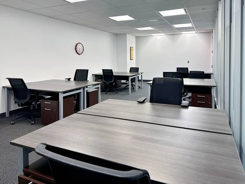 7 Regus_QC, Montreal - Rene Levesque_Canada_Centre 4154_Office 1. jpg