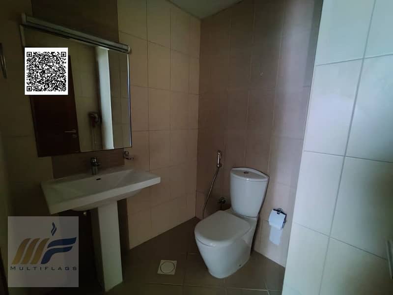 12 8e7d1008-4c74-4fe6-91c1-61cc5dd222ab. jpg