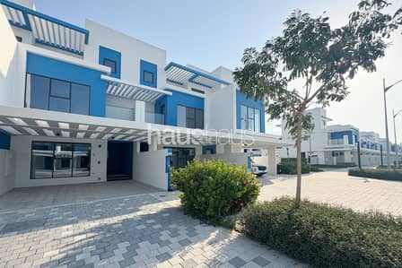 Townhouse de 5 chambres à à louer à DAMAC Lagoons, Dubai - Maison de ville à DAMAC Lagoons，Santorini, 5 chambres, 190000 AED - 16349265