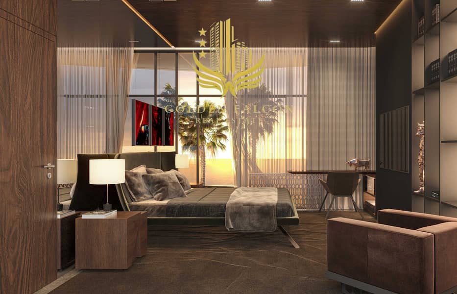 13 Villa Master Bedroom (Floor 3). jpg