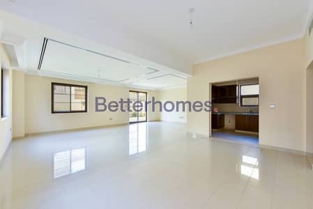 Single Row | Landscaped Garden | Unfurnished Single Row | Landscaped Garden | Unfurnished