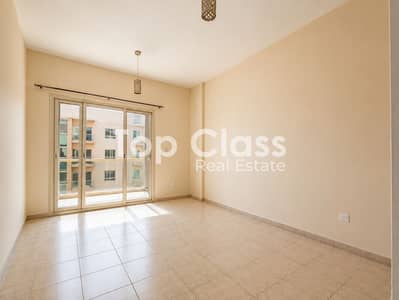 Studio for Rent in The Greens, Dubai - Unfurnished | Good Community | Vacant Now Studio for Rent in The Greens, Dubai - Unfurnished | Good Community | Vacant Now