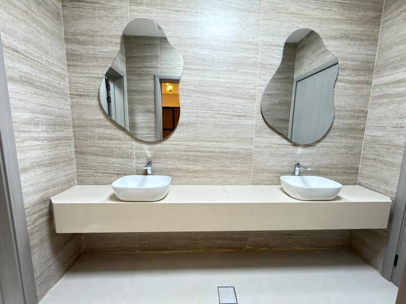 20 1000655636. jpg