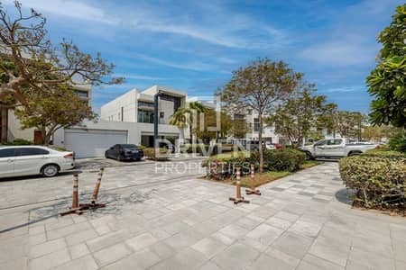 4 Bedroom Villa for Sale in Mohammed Bin Rashid City (MBR City), Dubai - Large Layout | Multiple Options | Area Expert