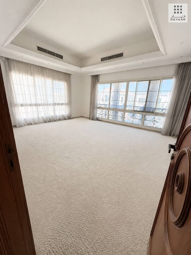 8 09 Bedroom 03. jpg