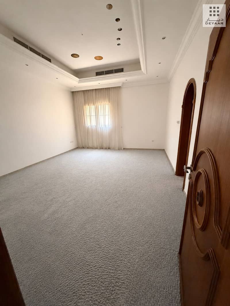 9 08 Bedroom 02. jpg