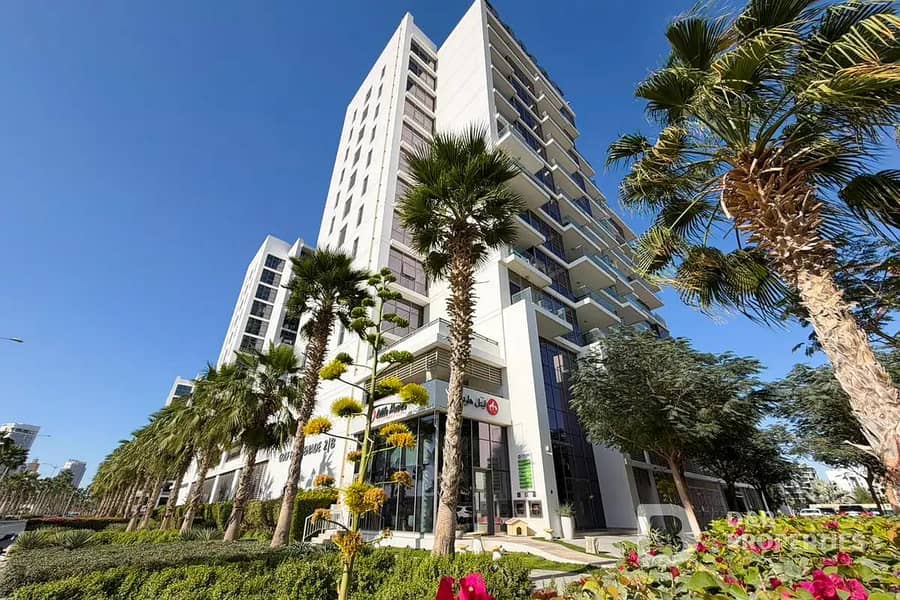Expansive Layout | Golf Course View | High Floor Expansive Layout | Golf Course View | High Floor