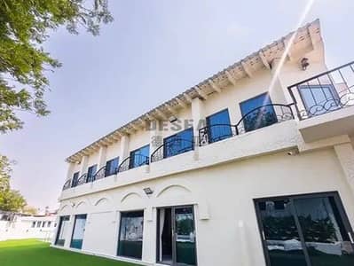 فیلا 8 غرف نوم للايجار في ذا فيلا، دبي - فیلا في ذا سنترو،ذا فيلا 8 غرف 550000 درهم - 16352449