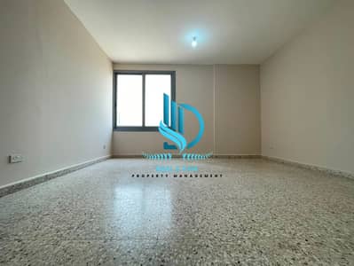 شقة 2 غرفة نوم للايجار في شارع المطار، أبوظبي - WhatsApp Image 2026-08-06 at 12.18. 57 PM. jpeg