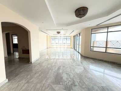 5 Bedroom Penthouse for Rent in Al Majaz, Sharjah - WhatsApp Image 2026-09-01 at 12.13. 13 PM. jpeg 5 Bedroom Penthouse for Rent in Al Majaz, Sharjah - WhatsApp Image 2026-09-01 at 12.13. 13 PM. jpeg