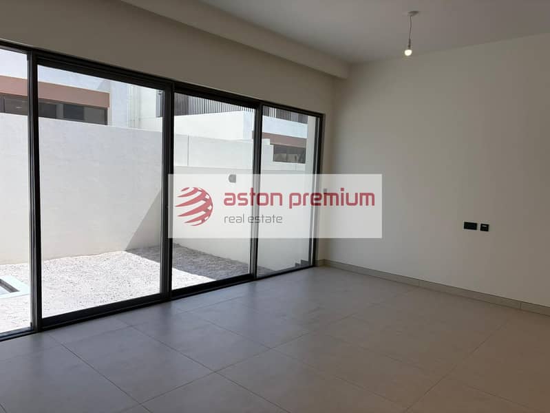 Panoramic Open View| Brand New 4BR| Prime Location Panoramic Open View| Brand New 4BR| Prime Location