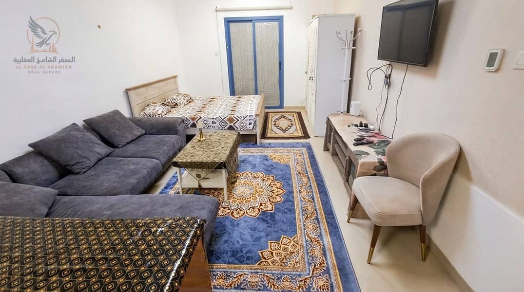 3 استوديو مفروش للإيجار السنوي في عجمان برج النعيمية سي مع بلكون وإطلالة مفتوحة وباركن خاص (2). jpeg