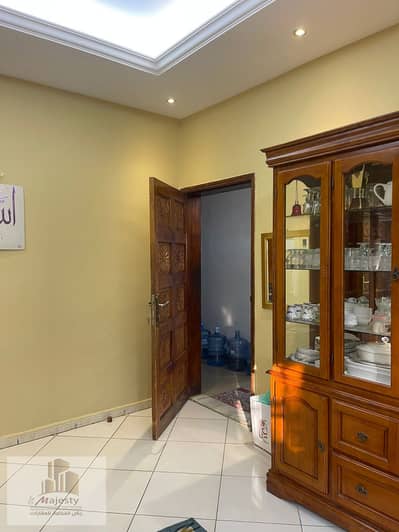 7 habitaciones Villa para en Venta en Al Darari, Sharjah - 7bbad124-5c12-401f-b475-61e7111e0032. jpg
