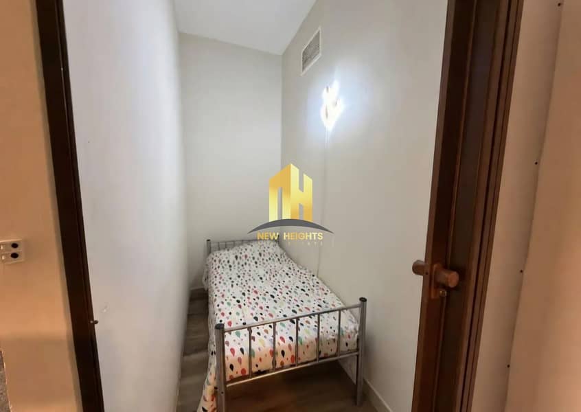 10 ROOM 3. jpeg