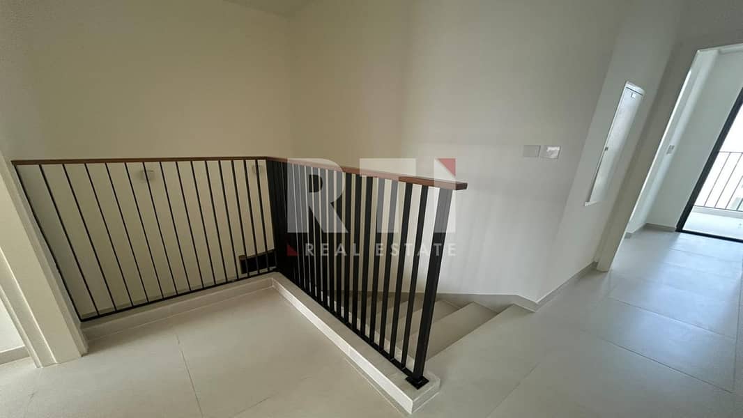 9 Image 9