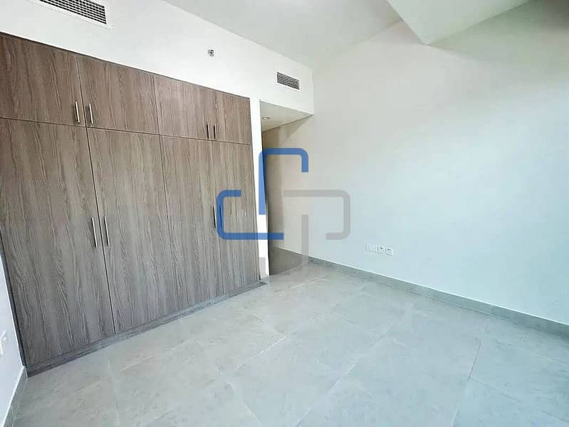 10 Interior 12. png