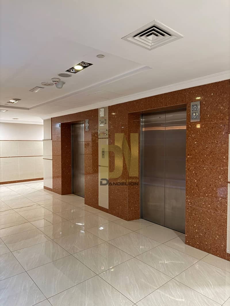 21 Gallery 20