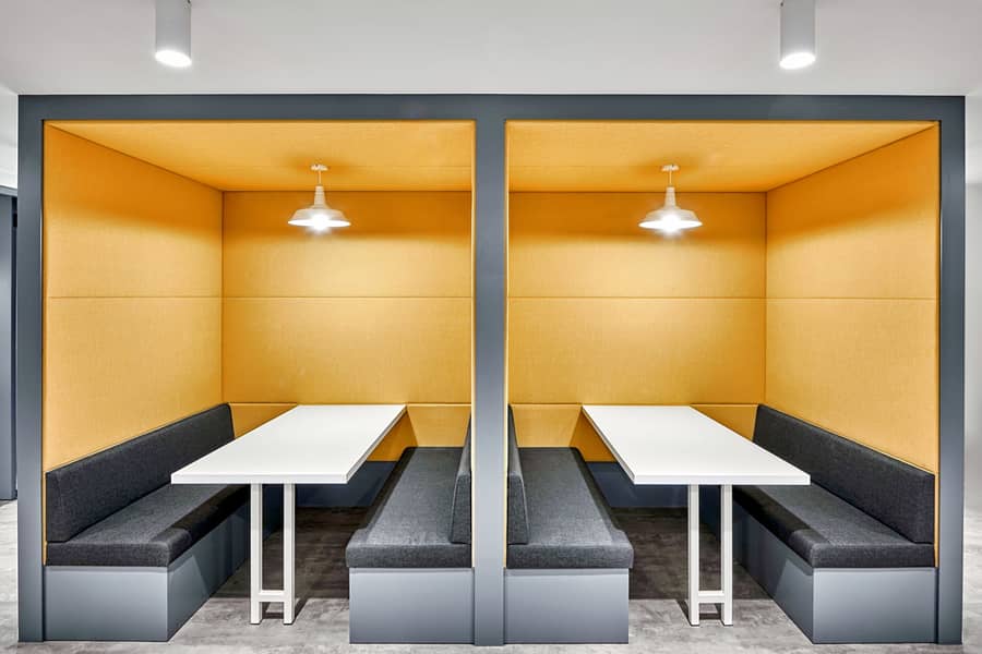 4 Regus_Sharjah, Sahara Healthcare City_UAE_Centre 6494_BusinessLounge1. jpg