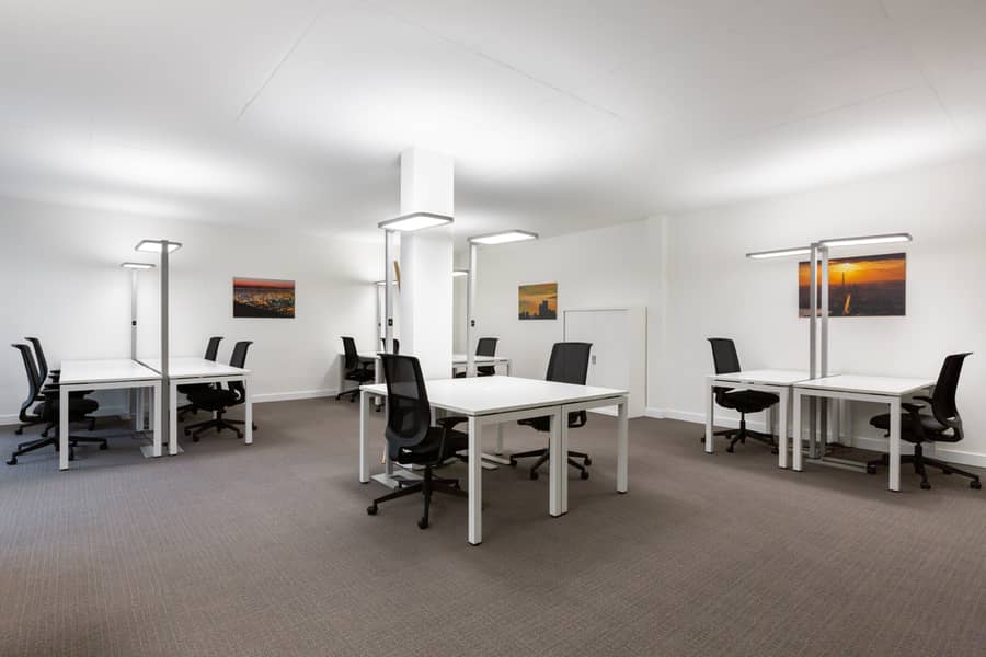 8 Regus_MOOSACHER_STRASSE5352_Munich_Germany_ ExecutiveOffice_NoPPL. jpg