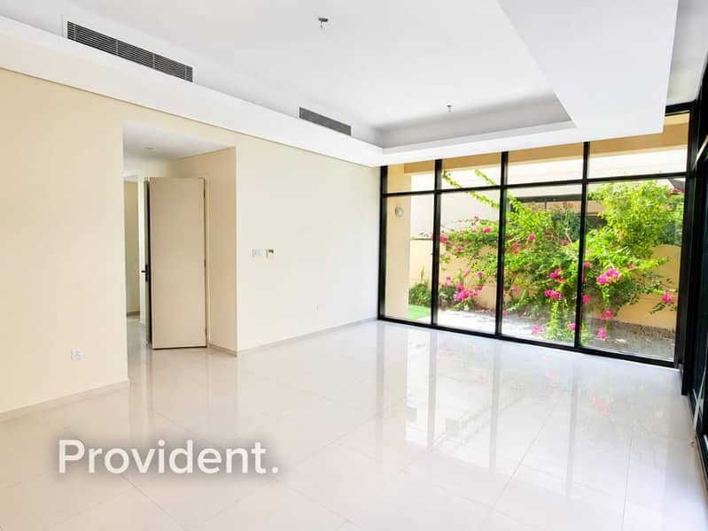 Luxurious Villa | 3BR+Maid | Ready to Move-in Luxurious Villa | 3BR+Maid | Ready to Move-in