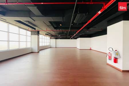 Office para en Alquiler en Jumeirah Lake Towers (JLT), Dubai - Oficina en Jumeirah Lake Towers (JLT)，Mazaya Business Avenue，Mazaya Business Avenue BB-2, 165000 AED - 16359583