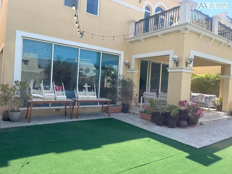 Four bed jumeirah park Nova for sale, Single row Overlooking meadows, Vacant and ready to move in Four bed jumeirah park Nova for sale, Single row Overlooking meadows, Vacant and ready to move in