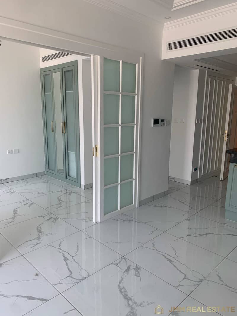 Spacious 1 BR | High Floor | Vacant Spacious 1 BR | High Floor | Vacant