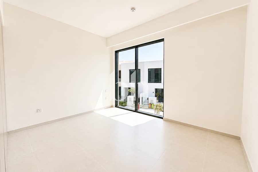 6 images image img