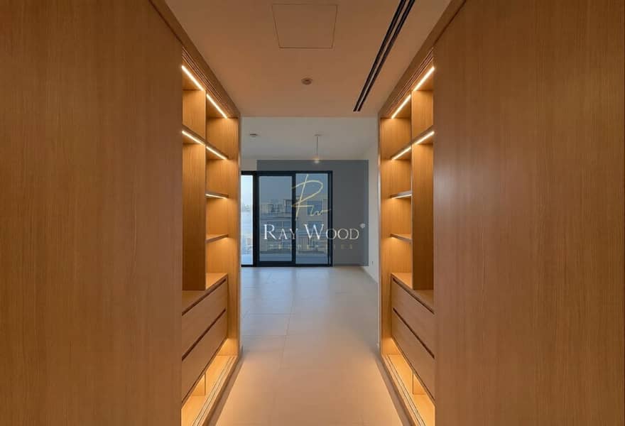 8 8-Photoroom. jpg