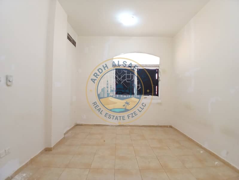 4 101872. jpg
