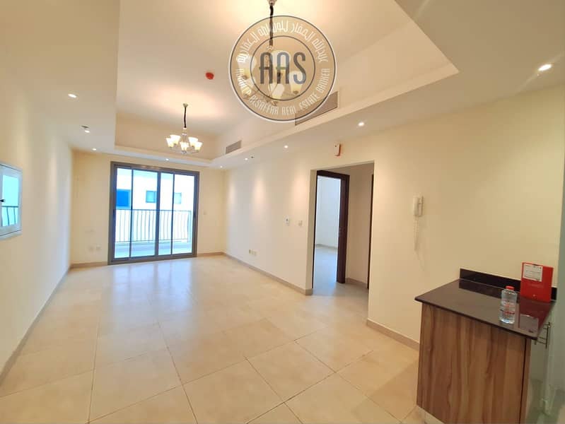 1000528331. jpg 1000528331. jpg