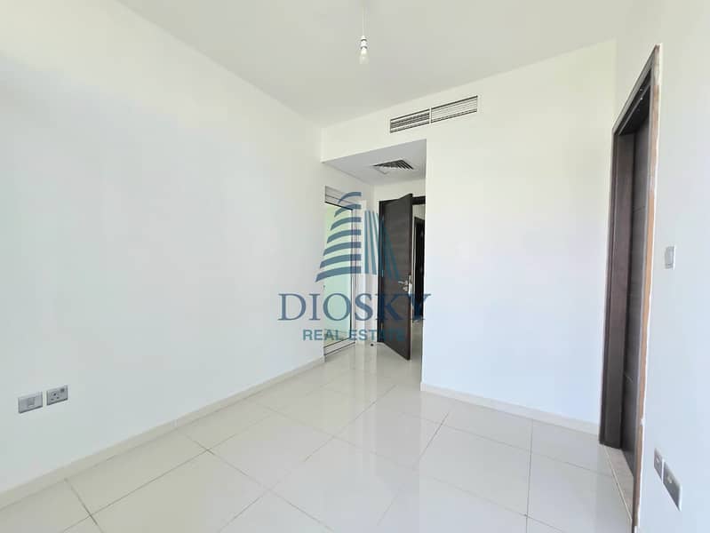 5 Image 5