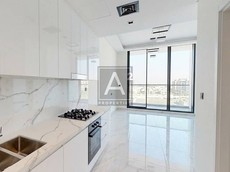 PRIVATE POOL | LUXURY LIVING | MODERN BATHROOM PRIVATE POOL | LUXURY LIVING | MODERN BATHROOM