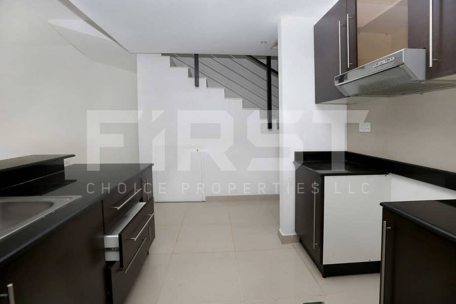 6 Internal Photo of 2 Bedroom Villa in Al Reef Villas Al Reef Abu Dhabi UAE 170.2 sq. m 1832 sq. ft (4). jpg