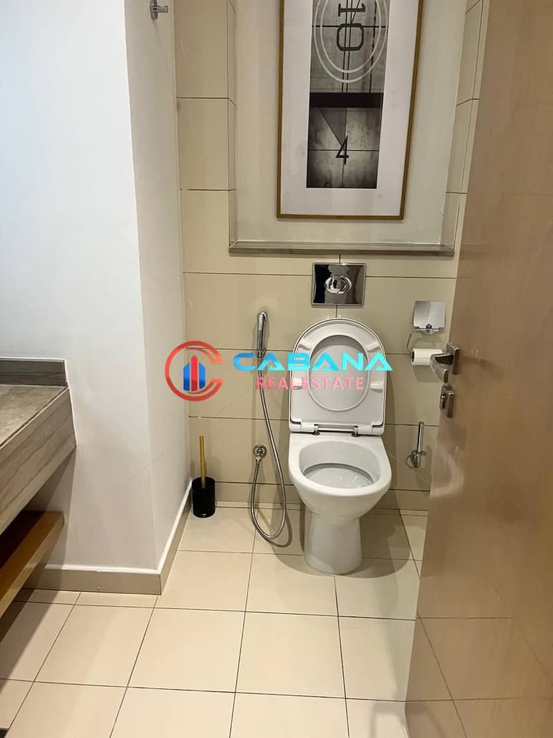 8 Washroom 2. jpeg