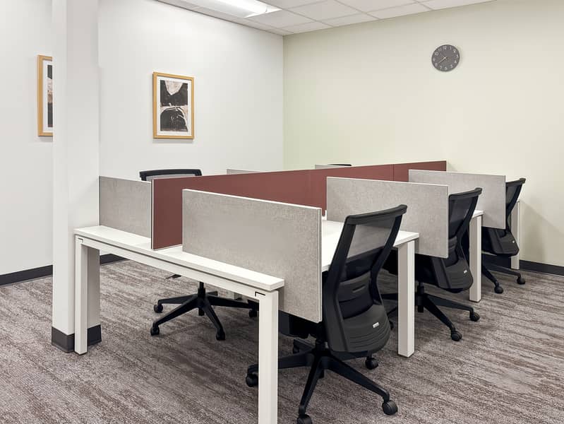 10 Regus_FL, Bonita Springs - South Bay Drive_USA_Centre 8750_Coworking 1_LOCATIONHEROIMAGE. jpg