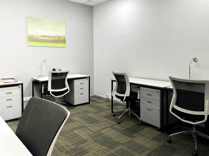 10 Regus_MallDelSol_India_Centre1836_Office4. jpg