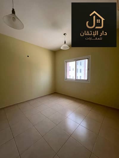 1 Slaapkamer Appartement te Huur in Al Qulayaah, Sharjah - photo_5816780862060695487_y. jpg