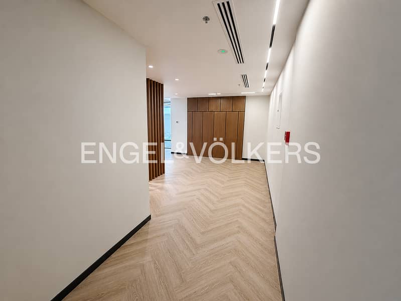Corner Unit | Fully Fitted | Vacant Corner Unit | Fully Fitted | Vacant